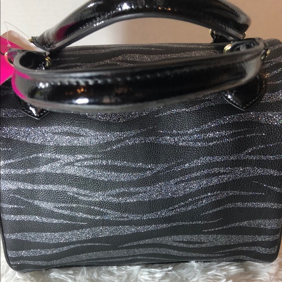 Betsey Johnson Lunch Tote zebra stripe valentine - Picture 7 of 8
